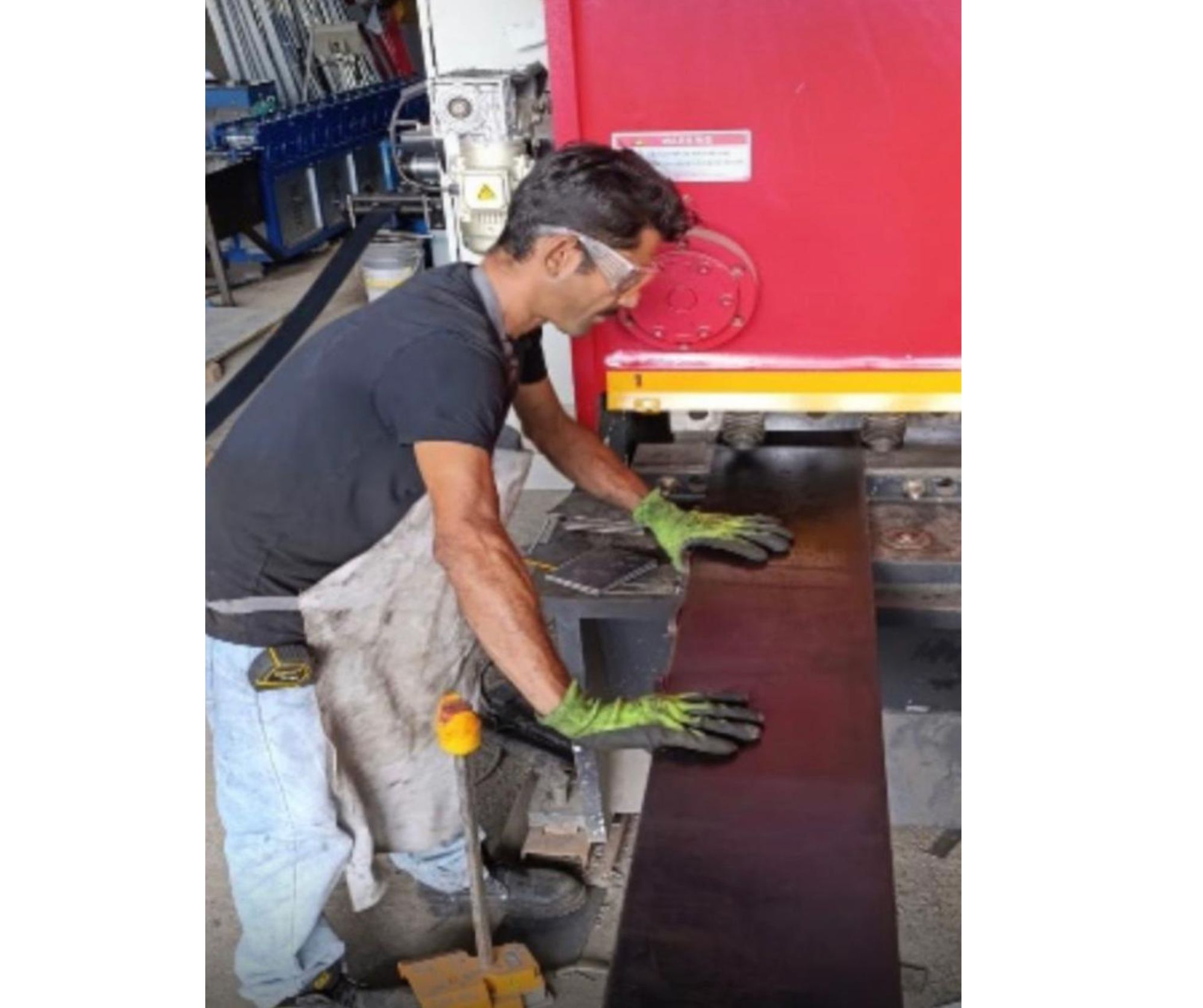 FABRICACIÓN DE PLACAS MEDIDAS ESPECIALES 1_4 - 1_8
